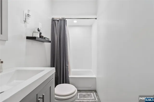 $680,000 | 262 Union Avenue, Paterson, NJ 07502