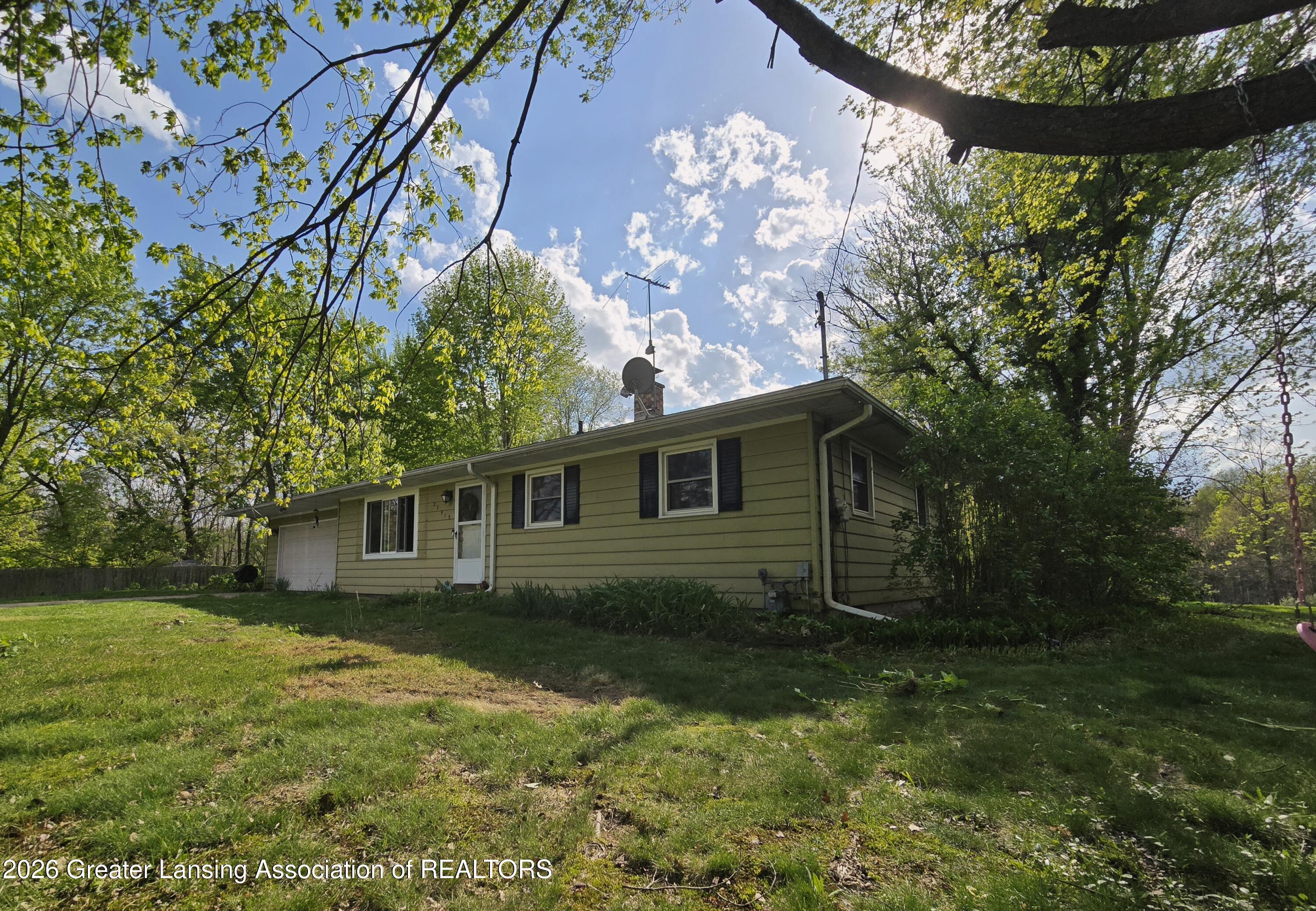 22915 Pine Lake Road Battle Creek, MI 49017 - Photo 2 of 36 20260504_171542(2)