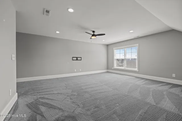 $835,000 | 400 Lanyard Drive, Newport, NC 28570