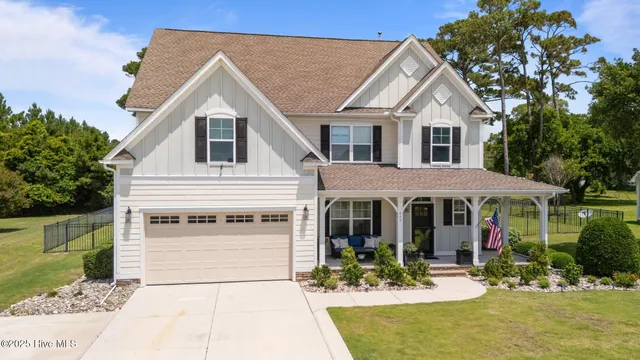 $835,000 | 400 Lanyard Drive, Newport, NC 28570