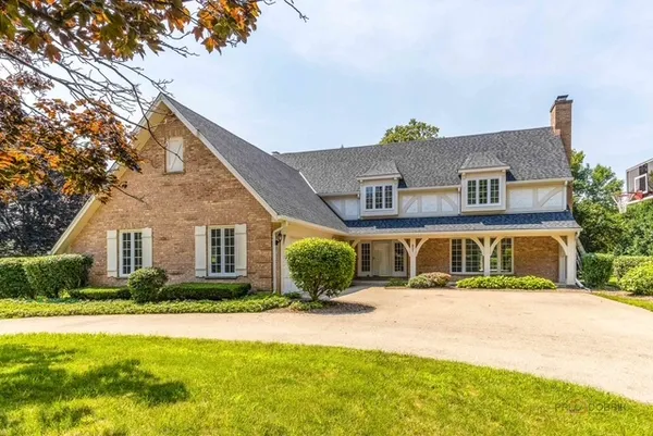 $10,000 | 931 Coventry Drive, Lake Forest, IL 60045