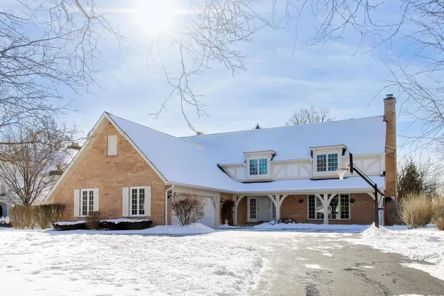 $10,000 | 931 Coventry Drive, Lake Forest, IL 60045