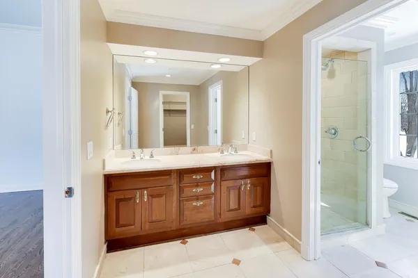 $10,000 | 931 Coventry Drive, Lake Forest, IL 60045