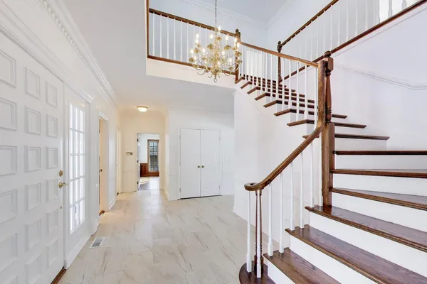 $10,000 | 931 Coventry Drive, Lake Forest, IL 60045