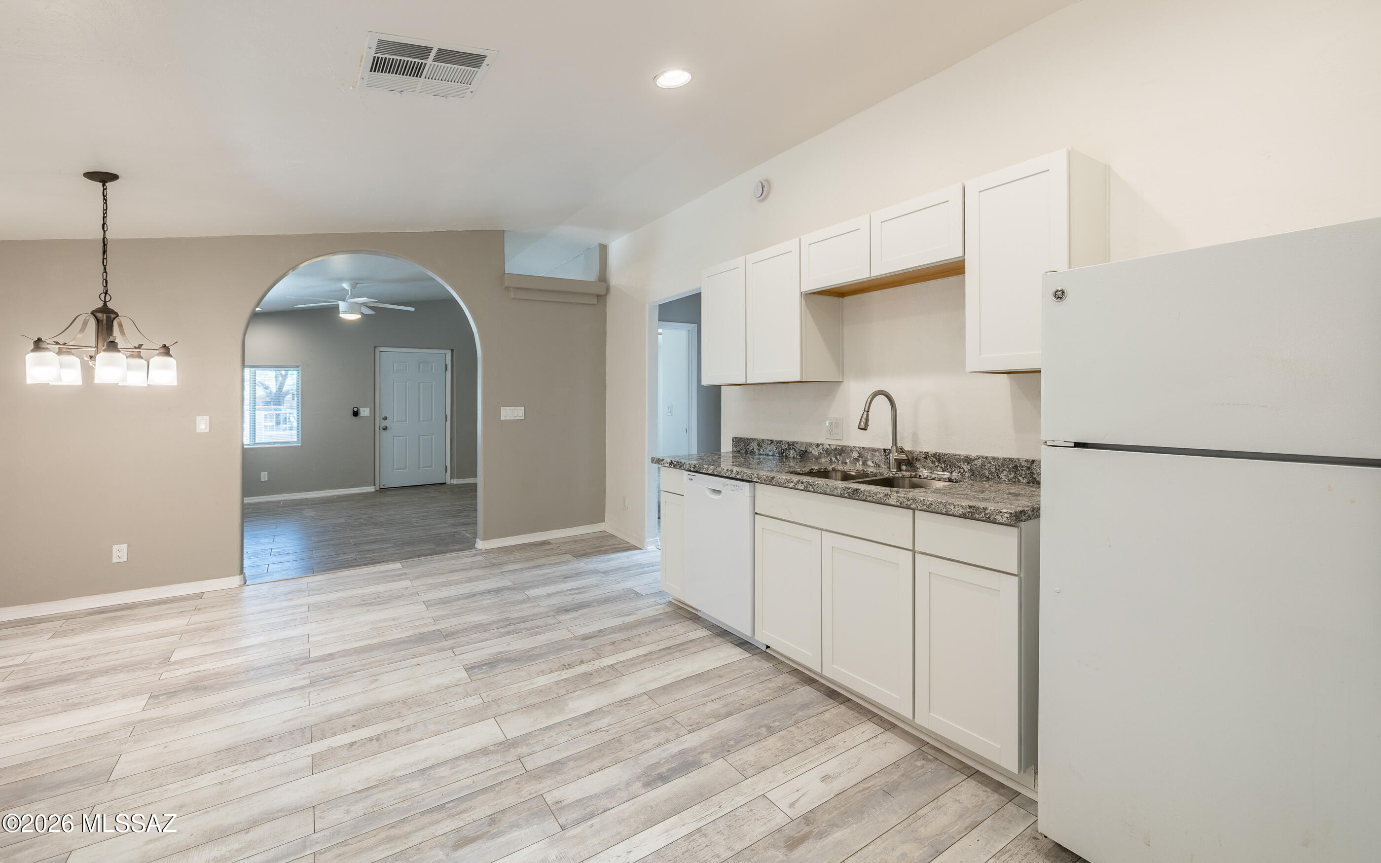 623 West Thurber Road Tucson, AZ 85705 - Photo 7 of 27
