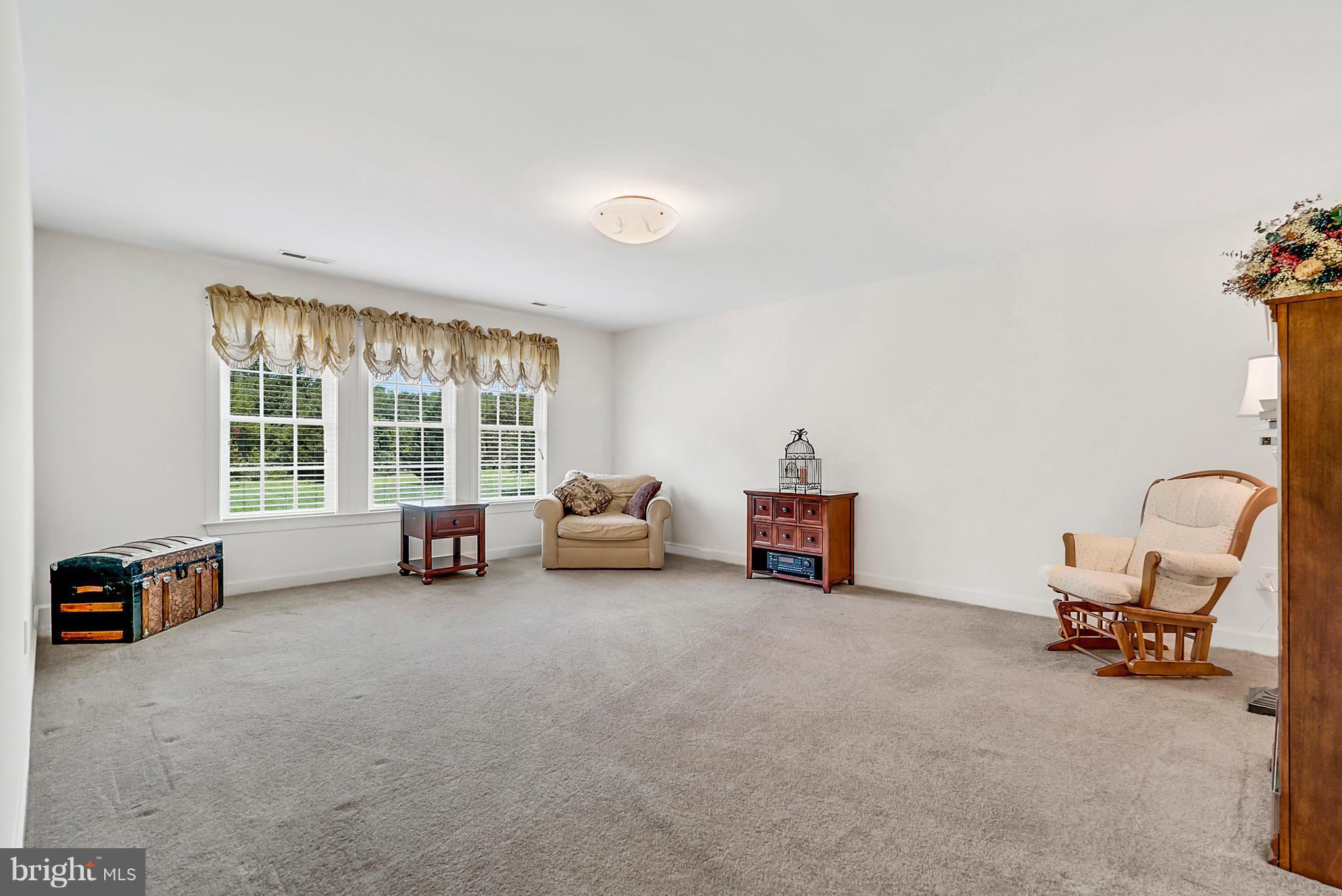 2215 Colvin Road Amissville, VA 20106 - Photo 5 of 29 Living Room