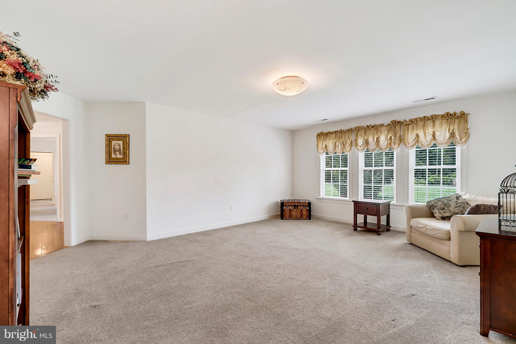 2215 Colvin Road Amissville, VA 20106 - Photo 6 of 29 Living Room