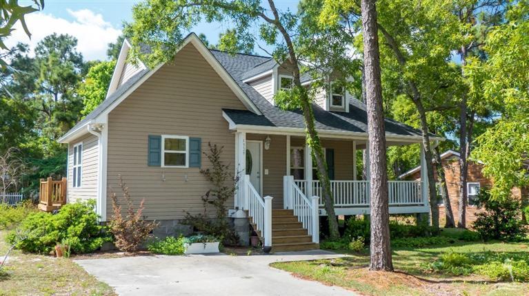 1329 Longleaf Road Southport, NC 28461 - Photo 1 of 25 Primary Photo
