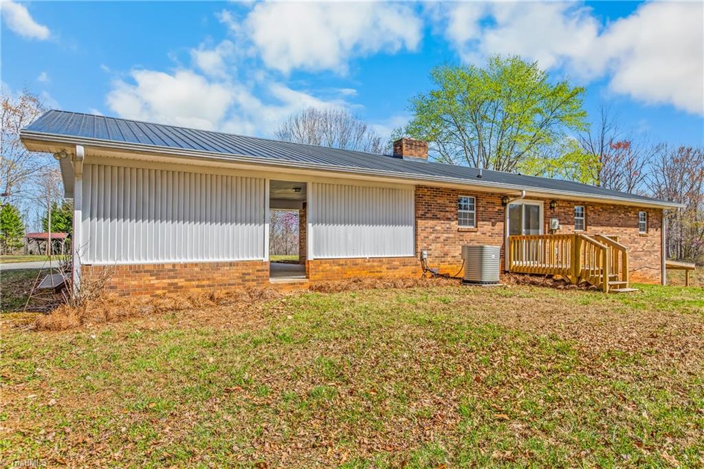 435 Seven Island Road Danbury, NC 27016 - Photo 33 of 44
