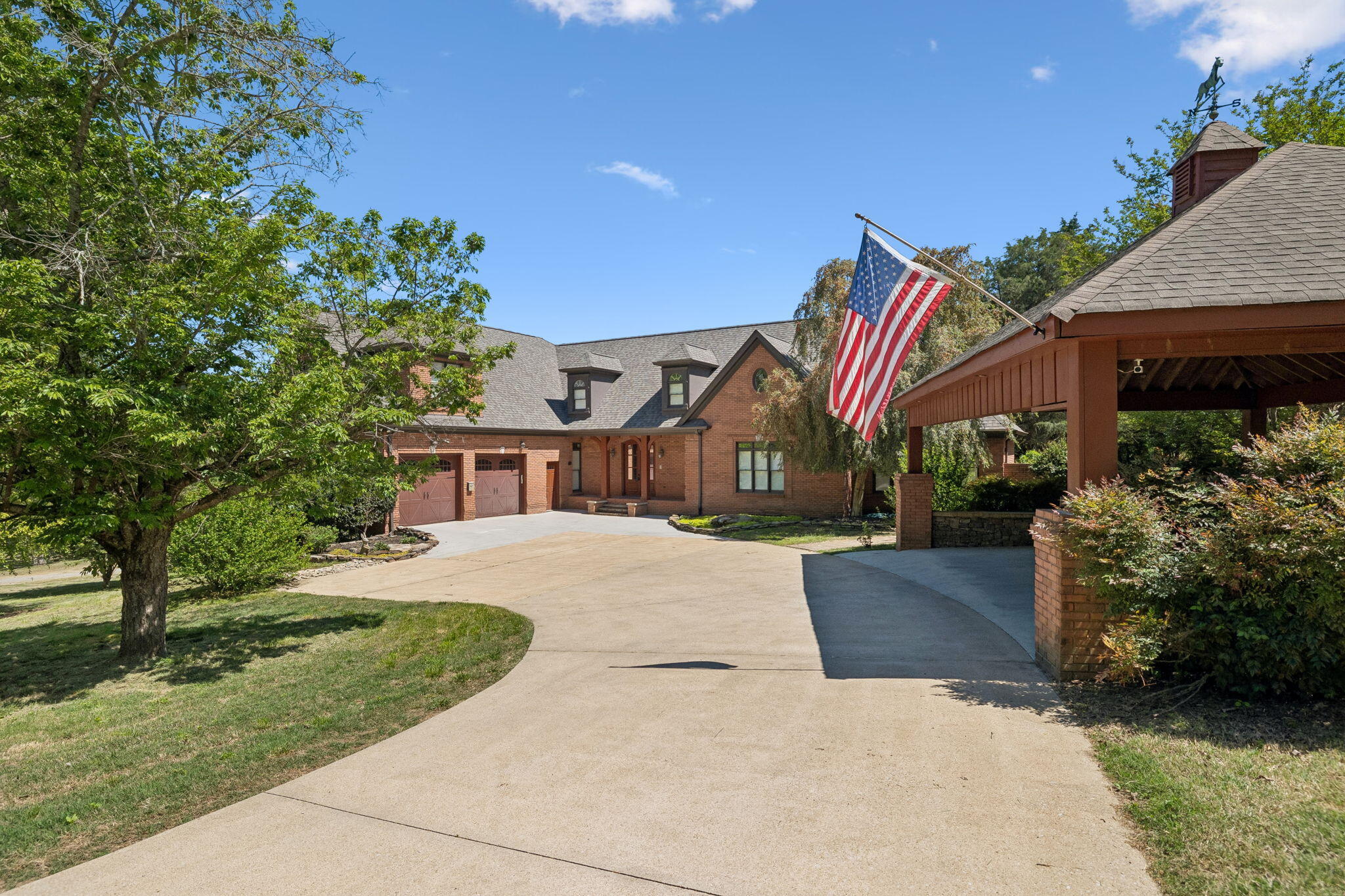 7920 Higgins Lane Hixson, TN 37343 - Photo 4 of 105 4-7920 Higgins Ln004
