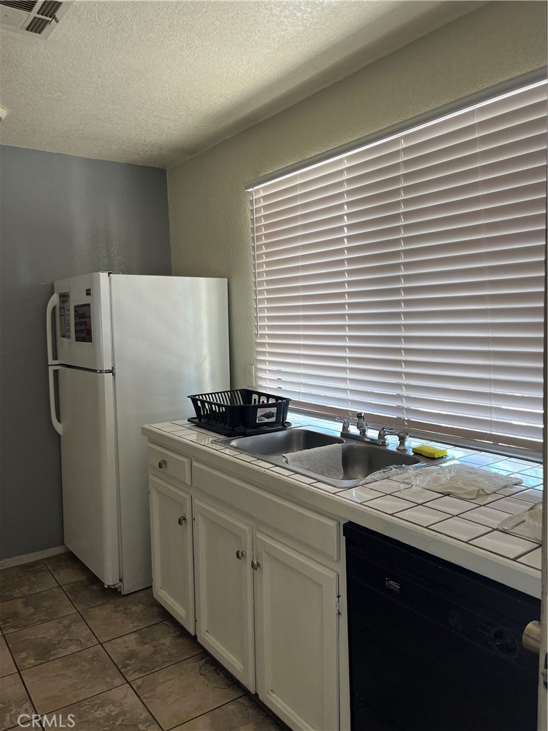 15860 Kasota Road Apple Valley, CA 92307 - Photo 17 of 24
