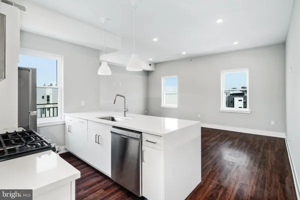 $1,850 | 1527-29 Ridge Avenue, Unit 3A, Philadelphia, PA 19130