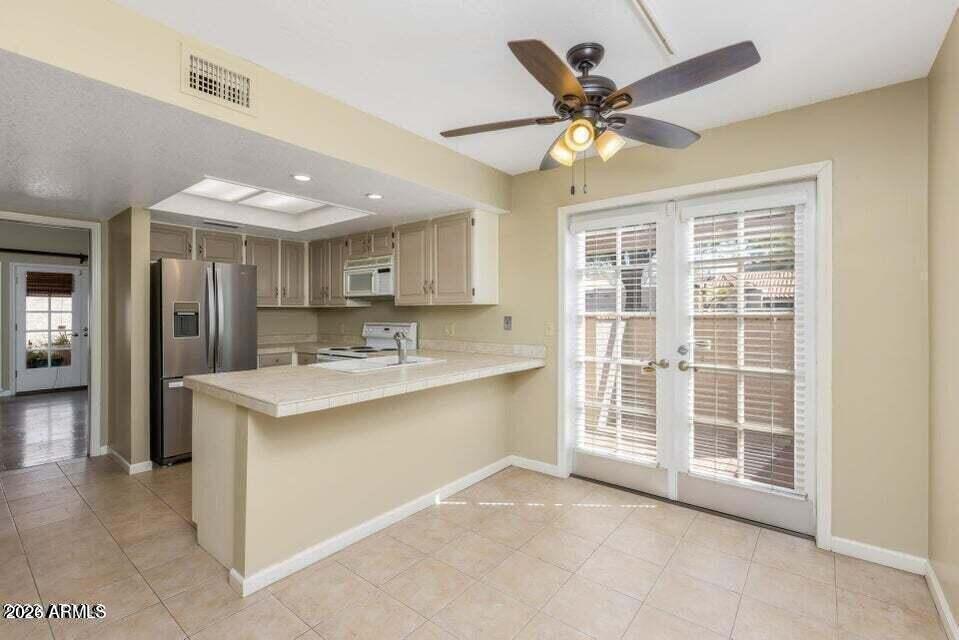 7230 East Arlington Road Scottsdale, AZ 85250 - Photo 7 of 24 20260409204129700964000000-o