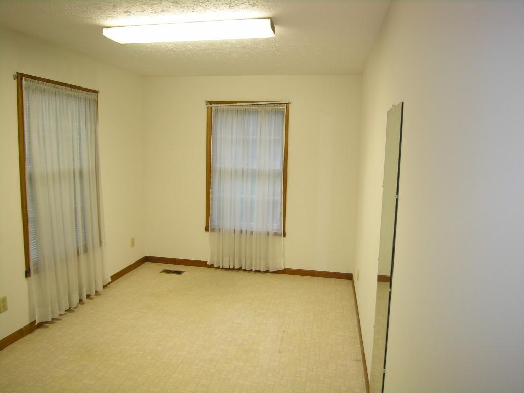 9720 Rutledge Pike Mascot, TN 37806 - Photo 17 of 27