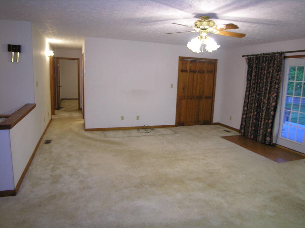 9720 Rutledge Pike Mascot, TN 37806 - Photo 3 of 27