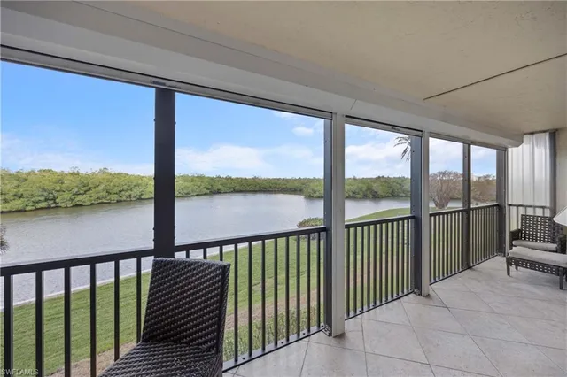 $3,500 | 15 Bluebill Avenue, Unit 103S, Naples, FL 34108