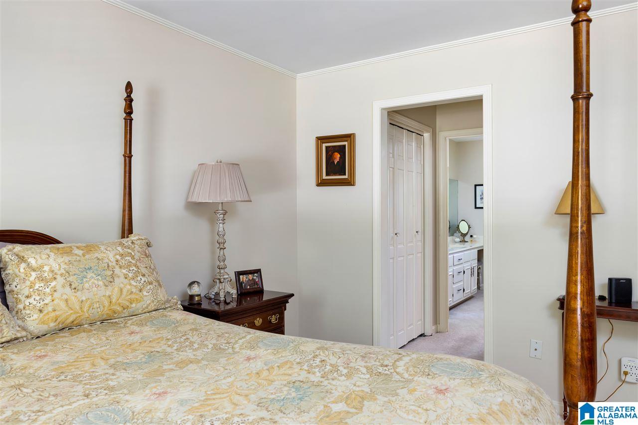 1525 Saulter View Road Birmingham, AL 35209 - Photo 17 of 27