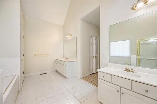 $699,900 | 205 Finsbury Park Court, Suwanee, GA 30024