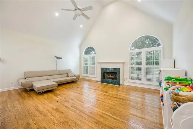 $699,900 | 205 Finsbury Park Court, Suwanee, GA 30024