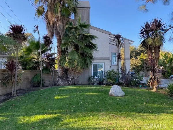 $3,195 | 2645 Santa Ana Avenue, Unit 1, Costa Mesa, CA 92627