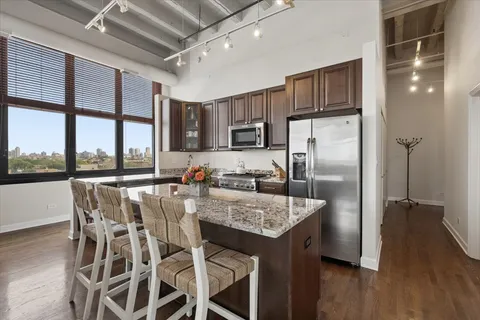 $599,900 | 1601 West School Street, Unit 502, Chicago, IL 60657