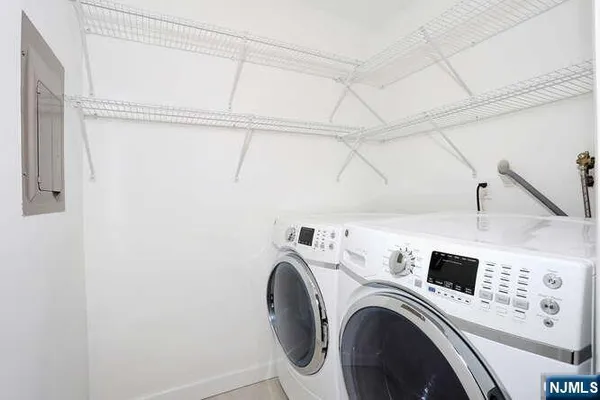 $389,000 | 17 Colonial Village Drive, Hillsdale, NJ 07642