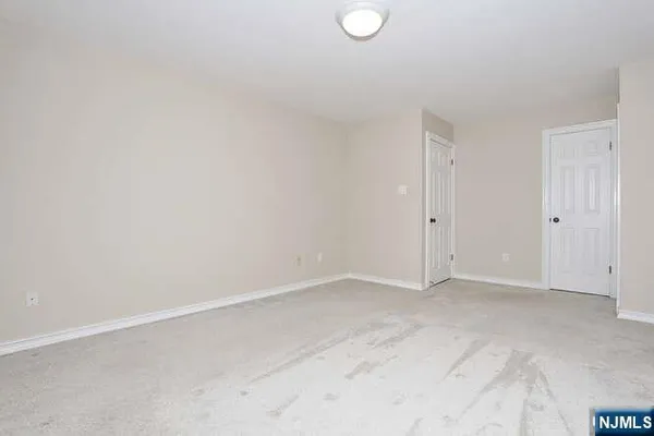 $389,000 | 17 Colonial Village Drive, Hillsdale, NJ 07642