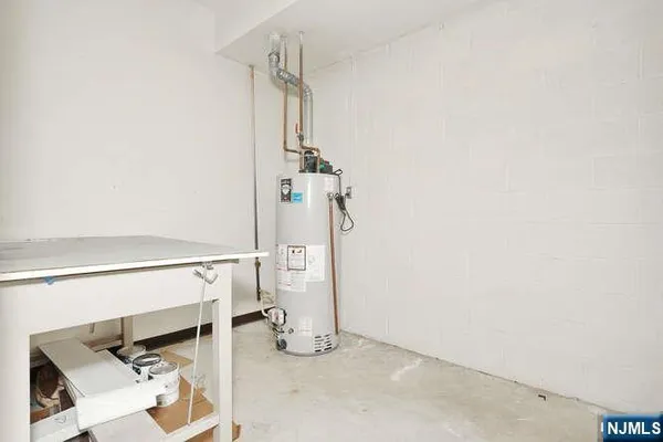 $389,000 | 17 Colonial Village Drive, Hillsdale, NJ 07642