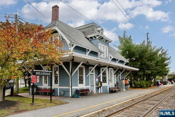 $389,000 | 17 Colonial Village Drive, Hillsdale, NJ 07642