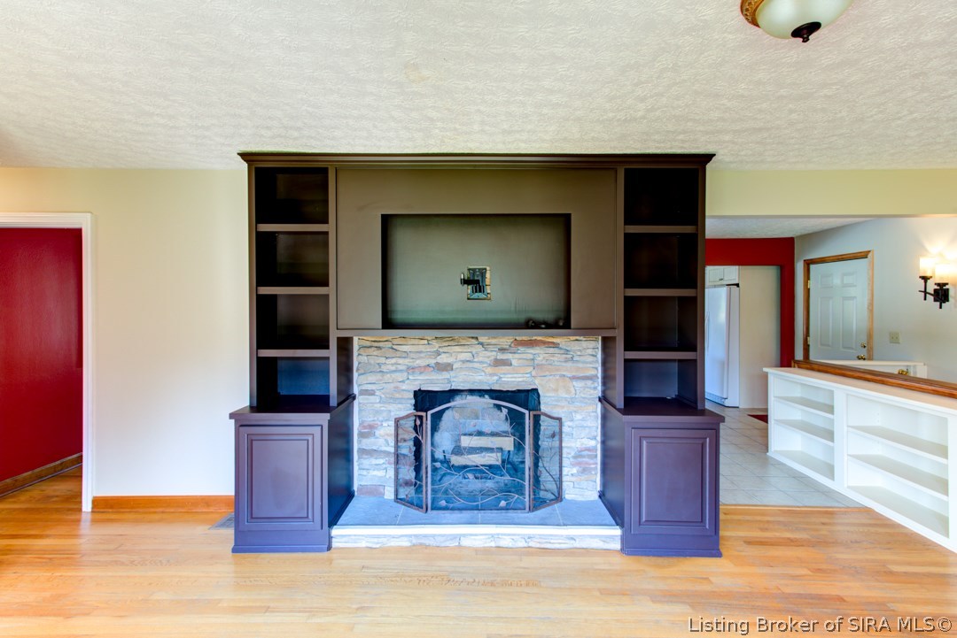 1016 Captain Frank Road New Albany, IN 47150 - Photo 7 of 40 Gallery Image 7