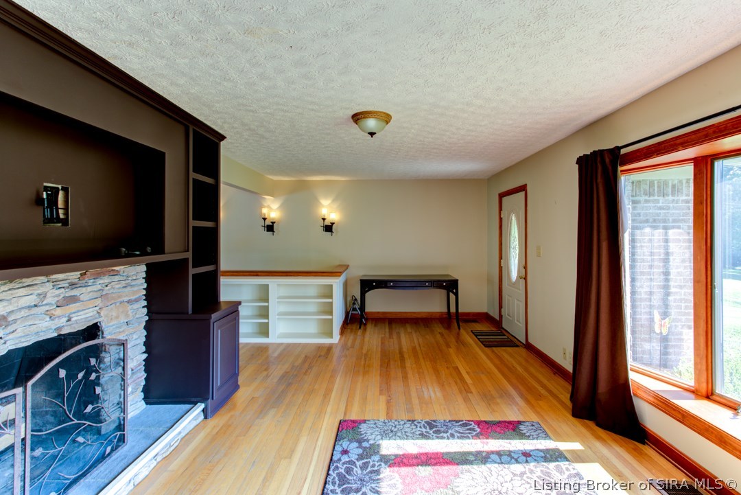 1016 Captain Frank Road New Albany, IN 47150 - Photo 8 of 40 Gallery Image 8