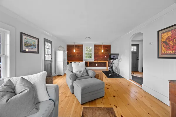$1,375,000 | 64 Kingston Road, Exeter, NH 03833