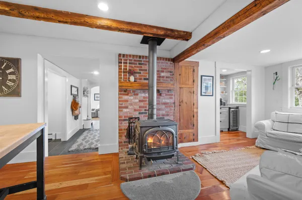 $1,375,000 | 64 Kingston Road, Exeter, NH 03833