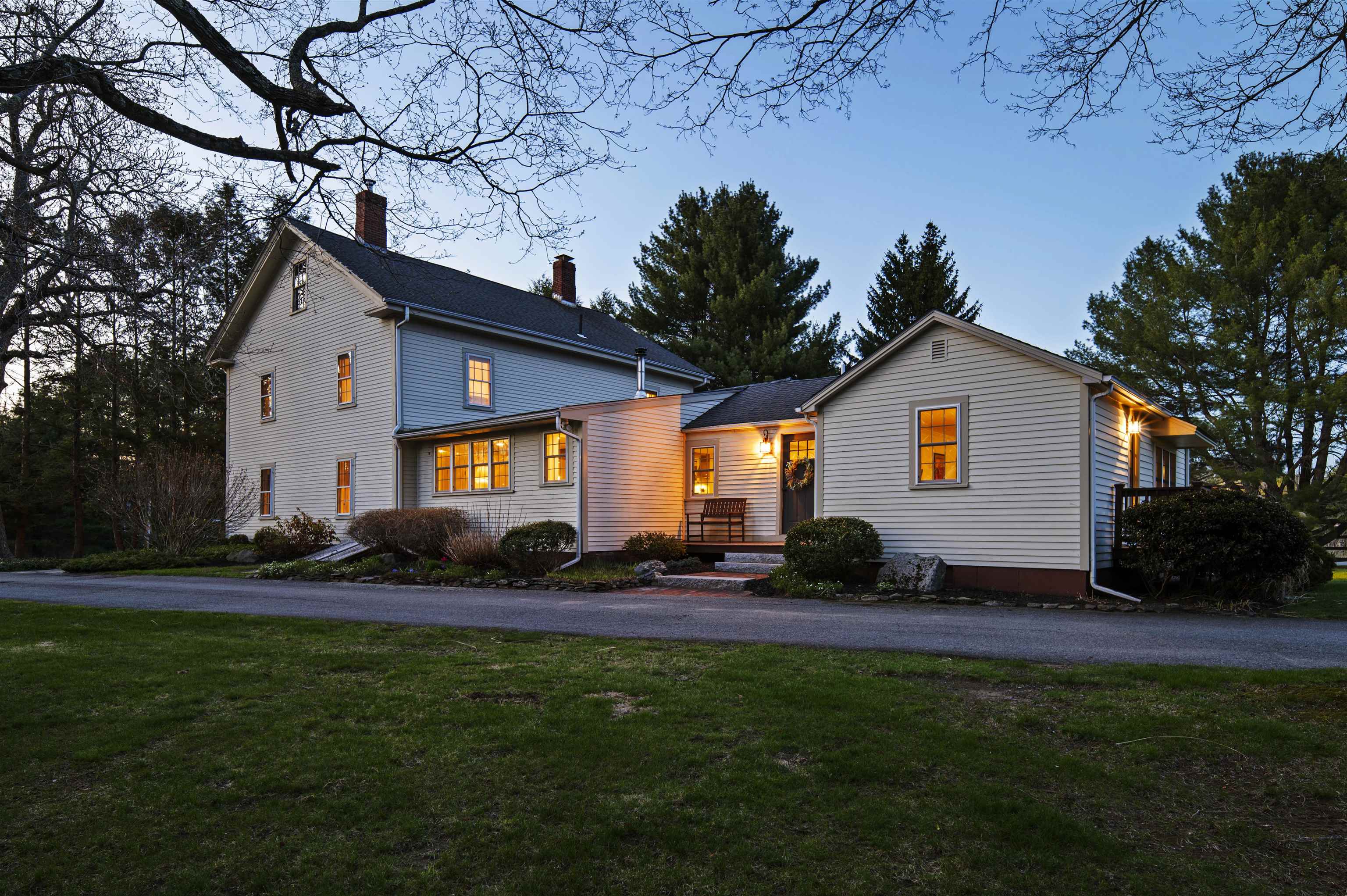 64 Kingston Road Exeter, NH 03833 - Photo 2 of 59