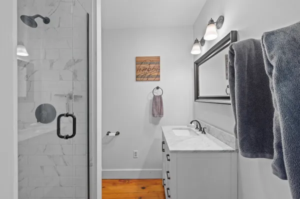 $1,375,000 | 64 Kingston Road, Exeter, NH 03833