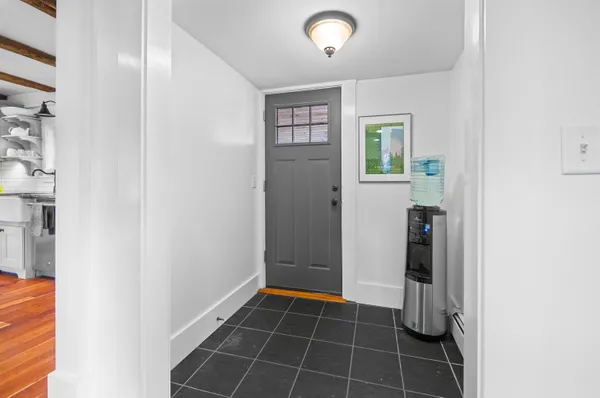 $1,375,000 | 64 Kingston Road, Exeter, NH 03833