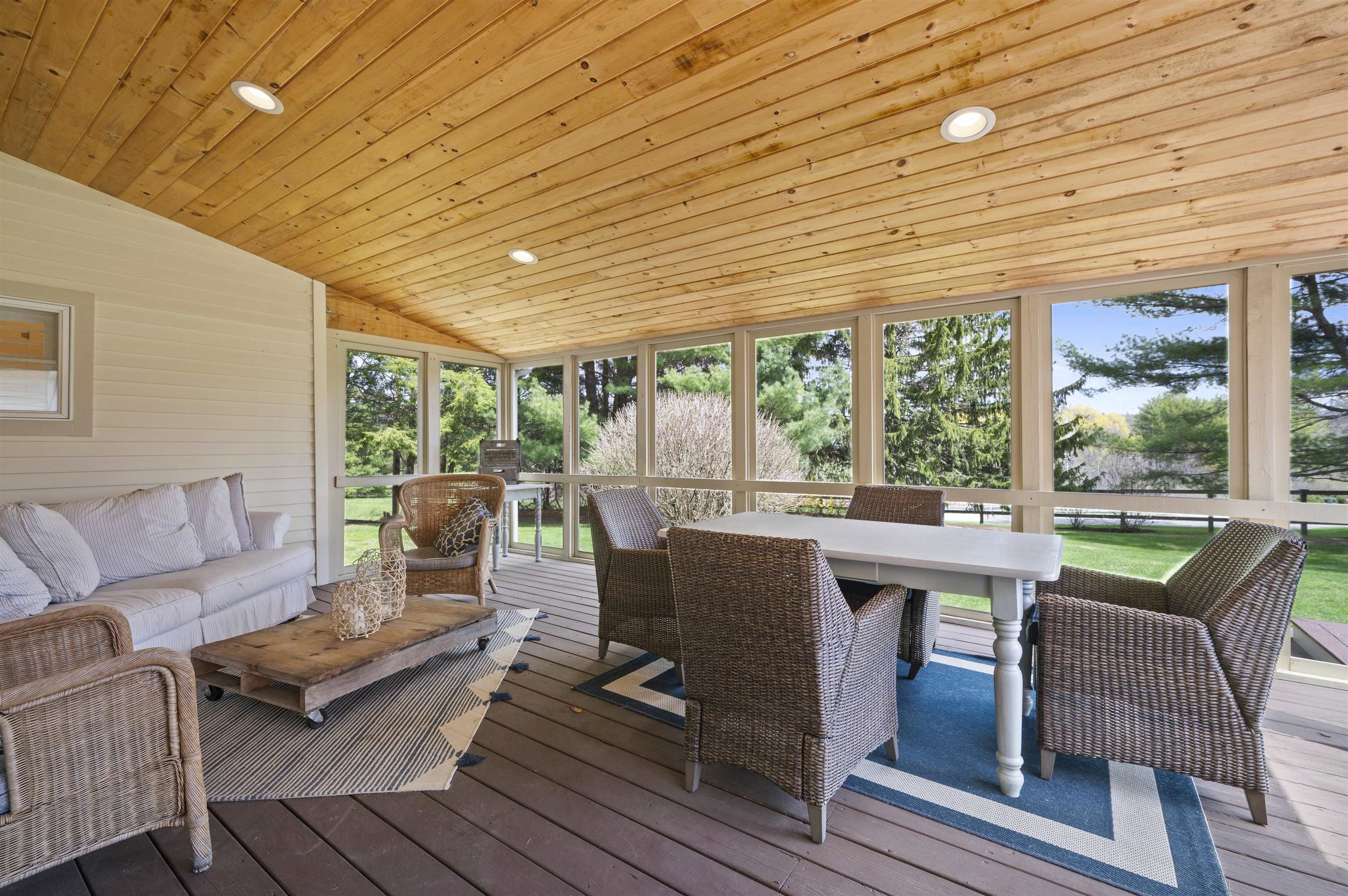 64 Kingston Road Exeter, NH 03833 - Photo 45 of 59