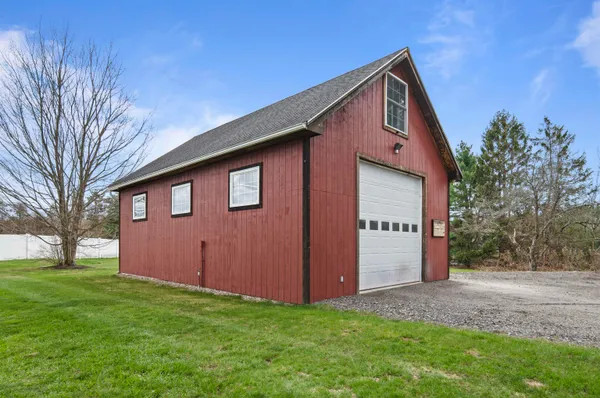 $1,375,000 | 64 Kingston Road, Exeter, NH 03833
