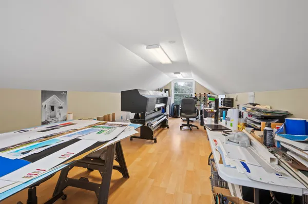 $1,375,000 | 64 Kingston Road, Exeter, NH 03833