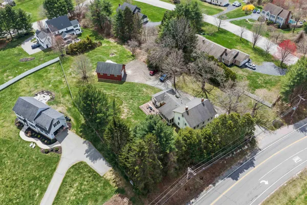 $1,375,000 | 64 Kingston Road, Exeter, NH 03833