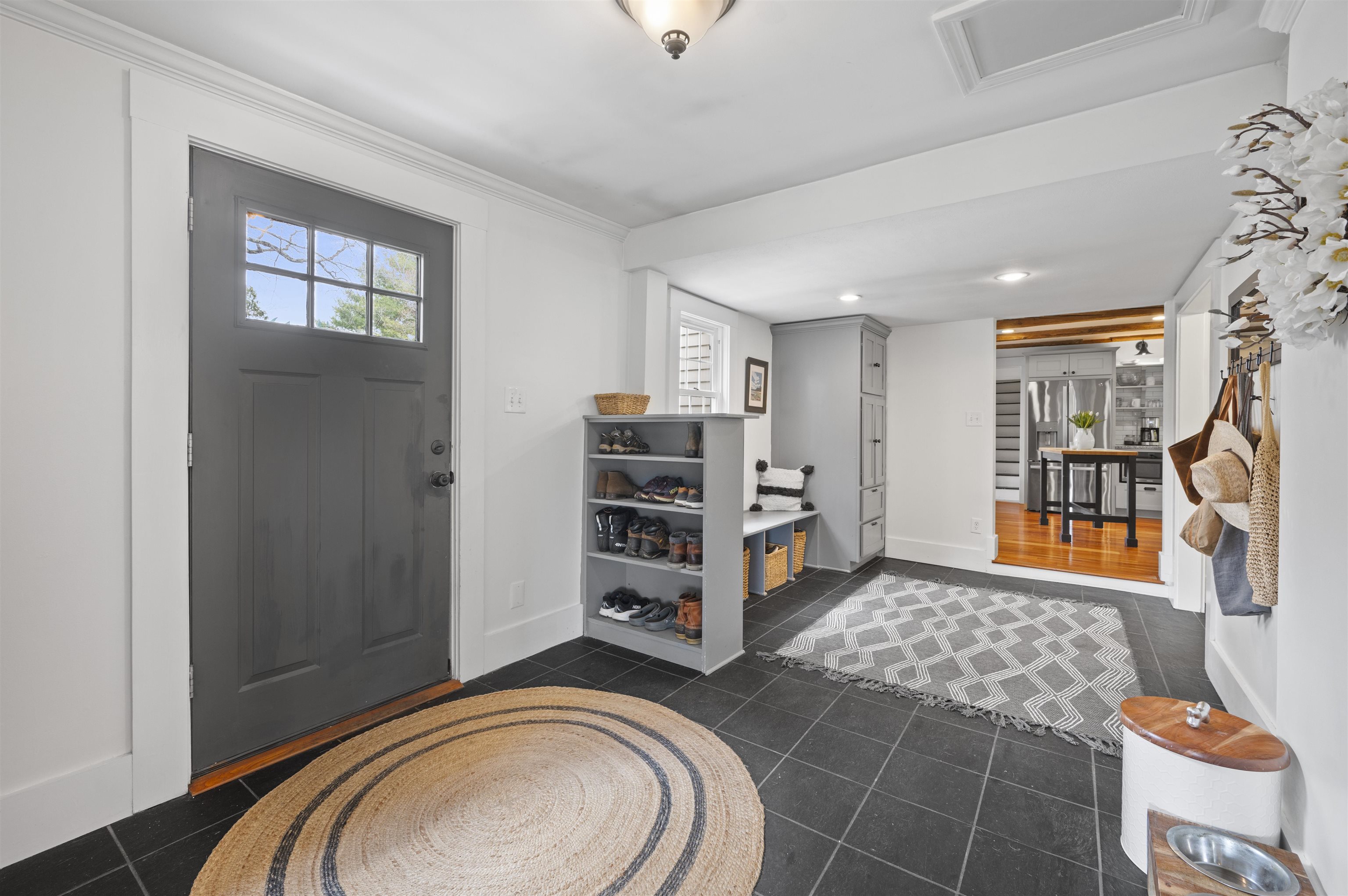 64 Kingston Road Exeter, NH 03833 - Photo 8 of 59