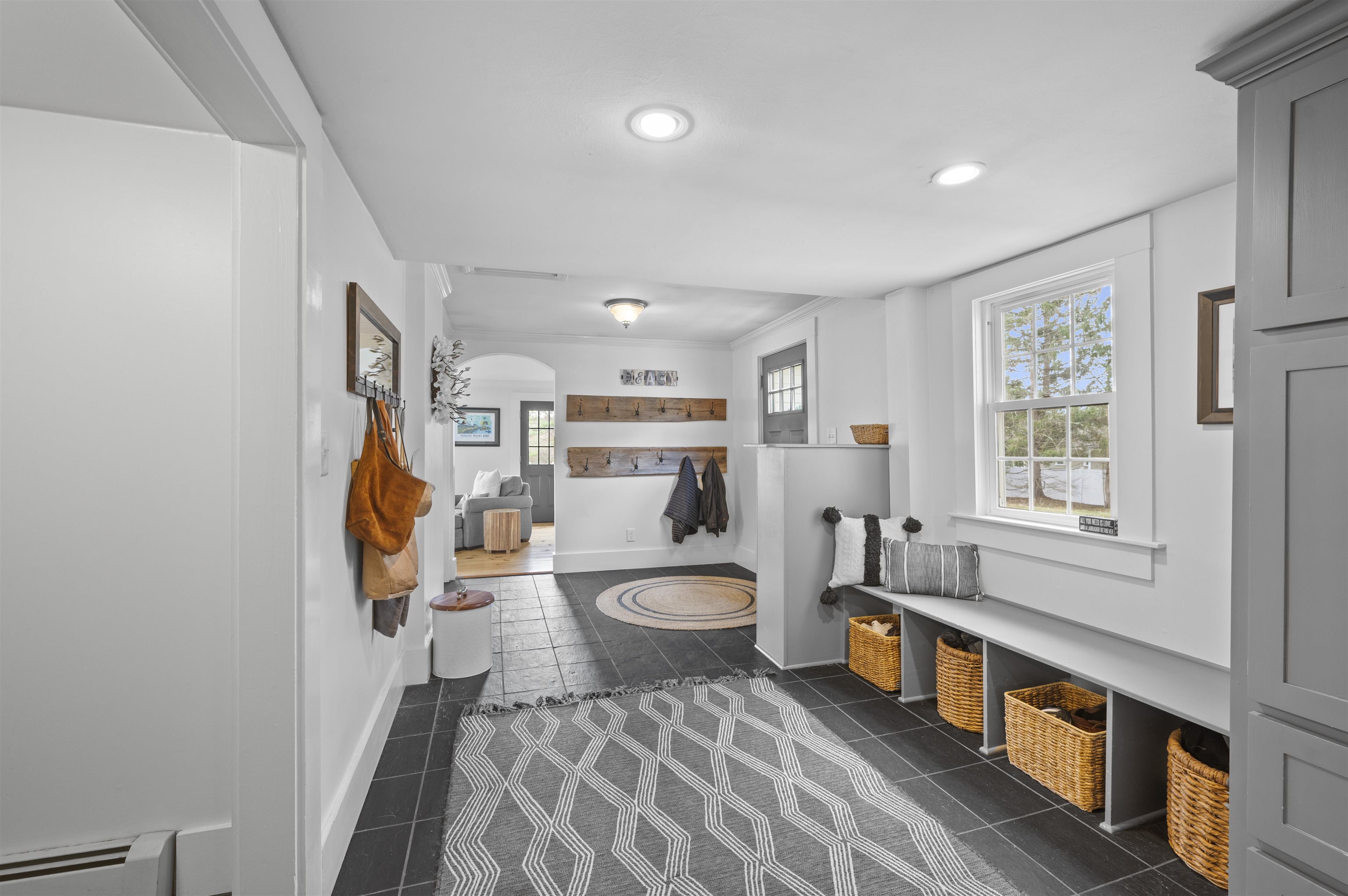 64 Kingston Road Exeter, NH 03833 - Photo 9 of 59