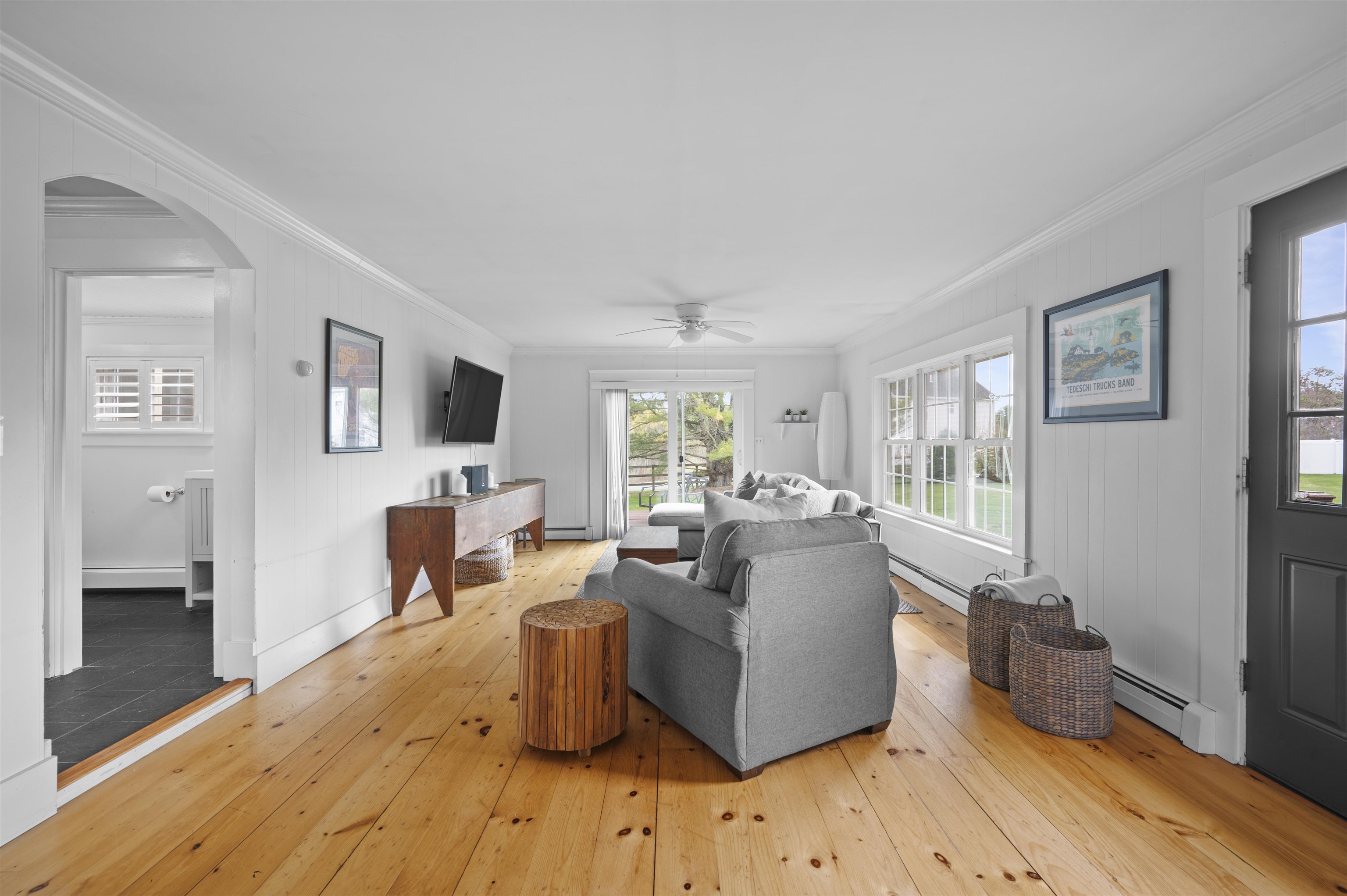 64 Kingston Road Exeter, NH 03833 - Photo 10 of 59