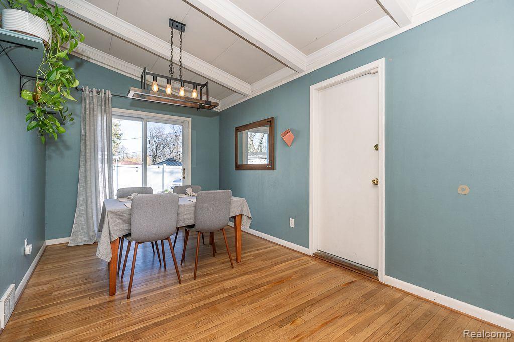 29171 Rambling Road Southfield, MI 48076 - Photo 8 of 25