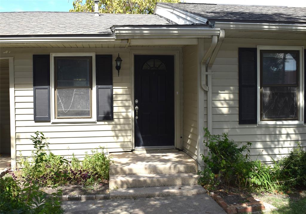 a view of a entryway door of the house