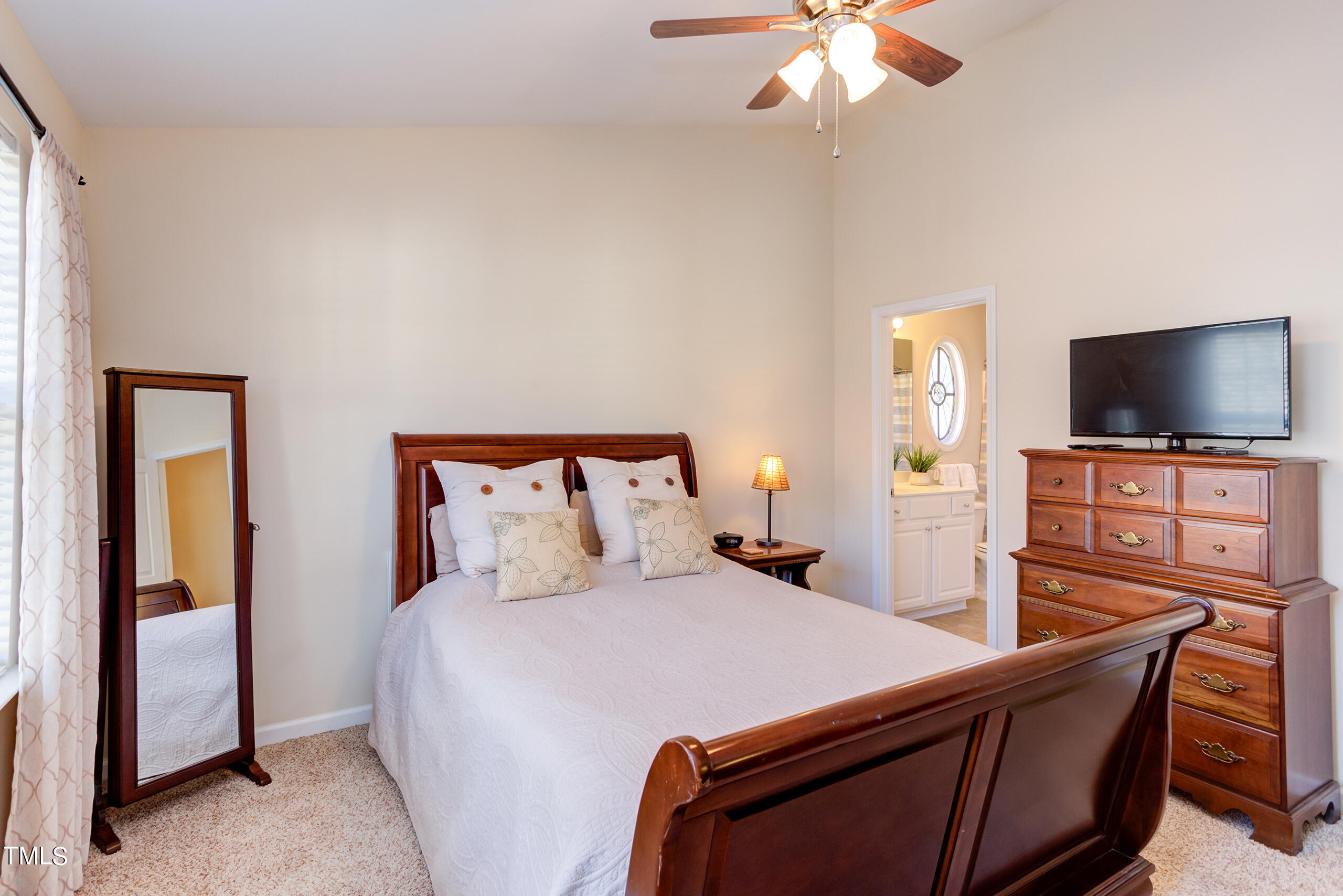 4402 Sugarbend Way Raleigh, NC 27606 - Photo 17 of 31 IMG_9470_1_2