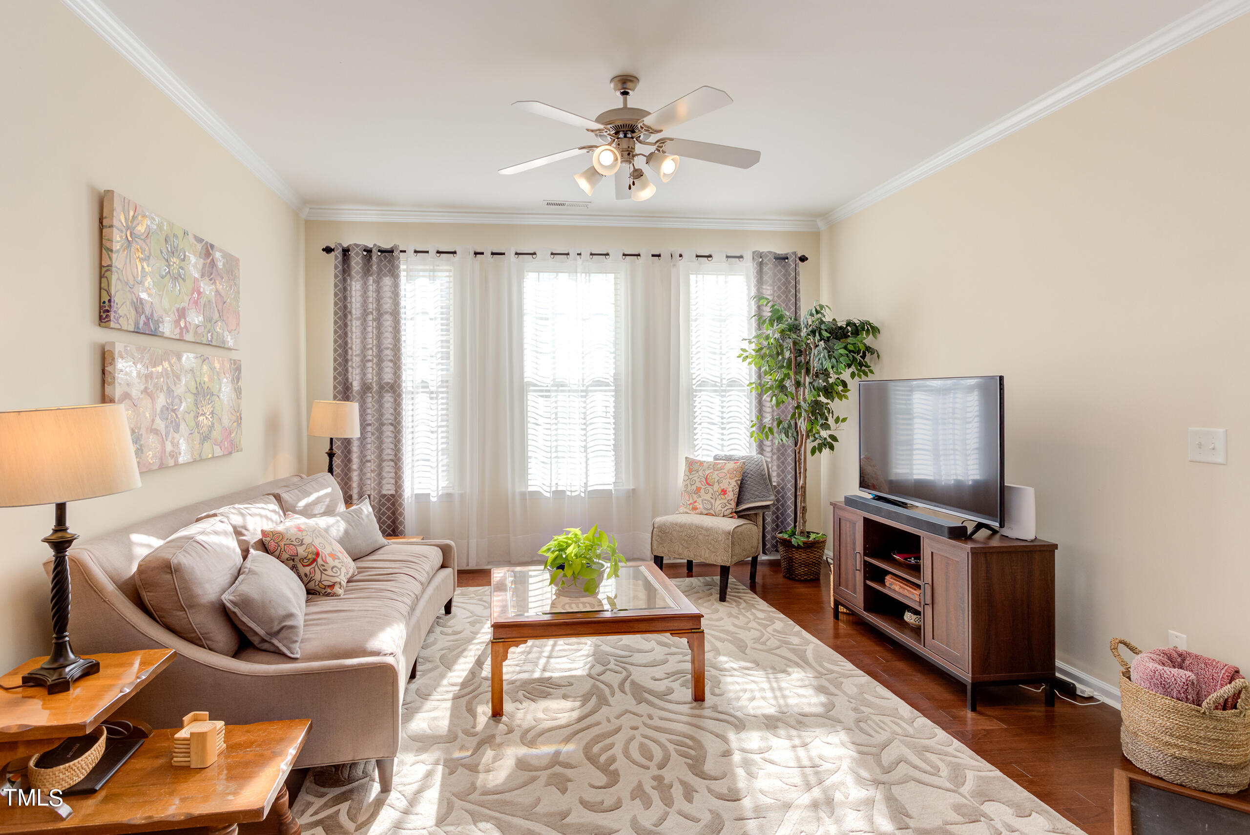 4402 Sugarbend Way Raleigh, NC 27606 - Photo 2 of 31 IMG_9413_4_5