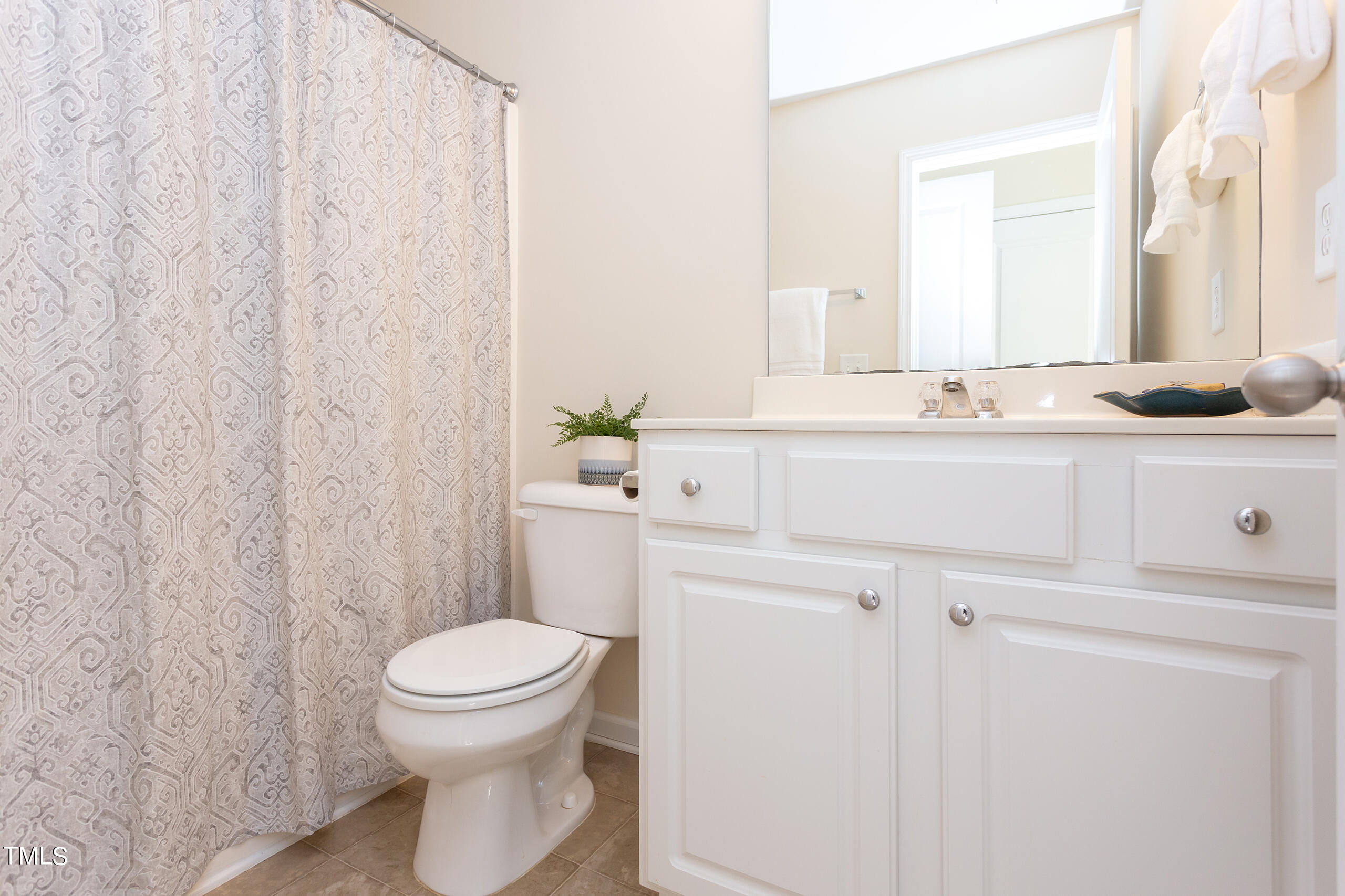 4402 Sugarbend Way Raleigh, NC 27606 - Photo 23 of 31 IMG_9504