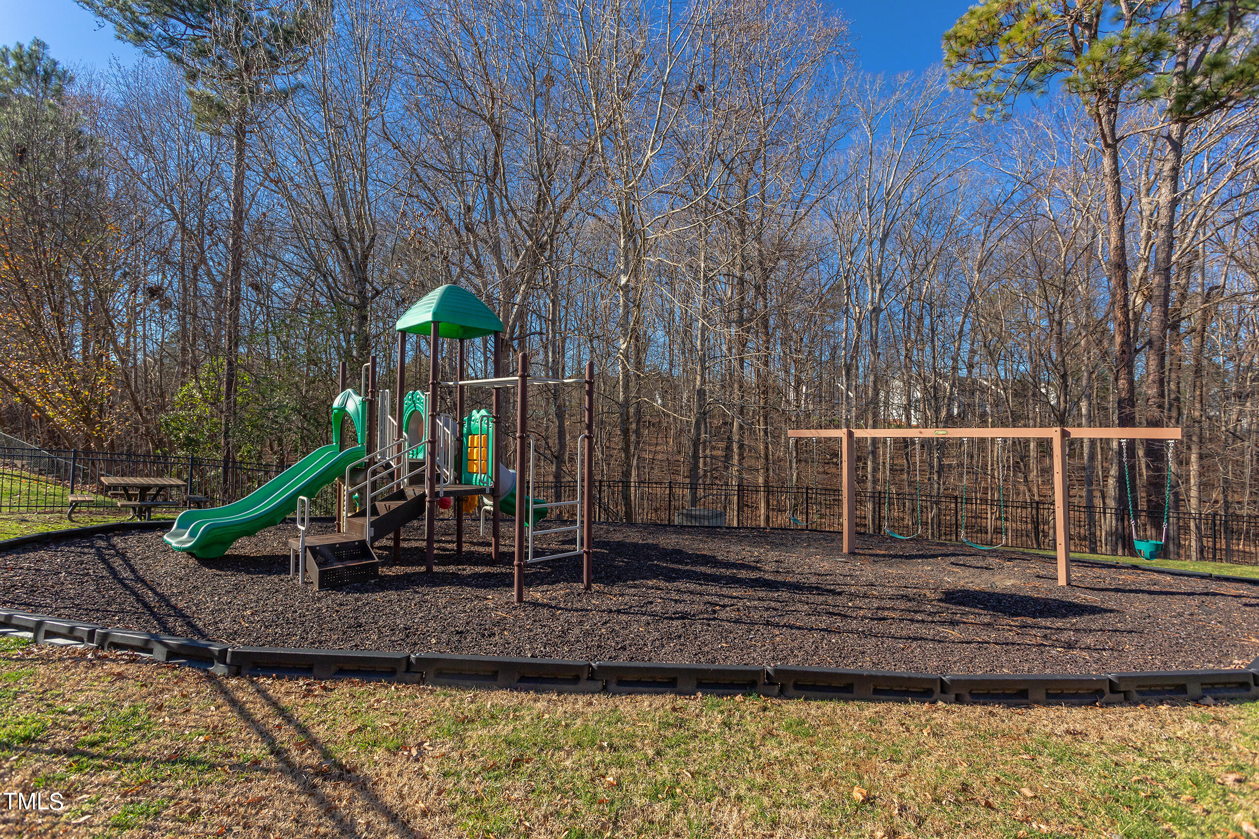 4402 Sugarbend Way Raleigh, NC 27606 - Photo 28 of 31 IMG_9526