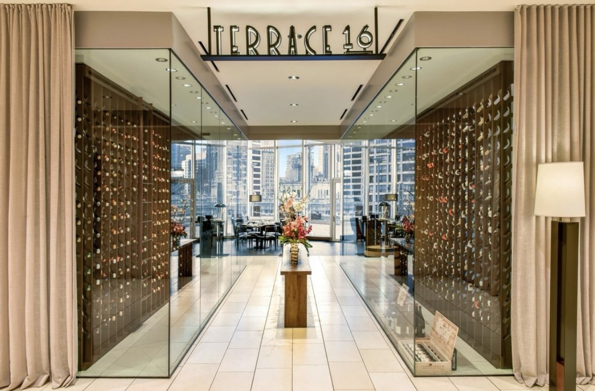 401 North Wabash Avenue, Unit 59B Chicago, IL 60611 - Photo 37 of 40 a living room with furniture